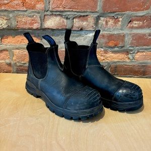 Blundstone #990 steel-toed heat, acid, oil, and electric resistant boots